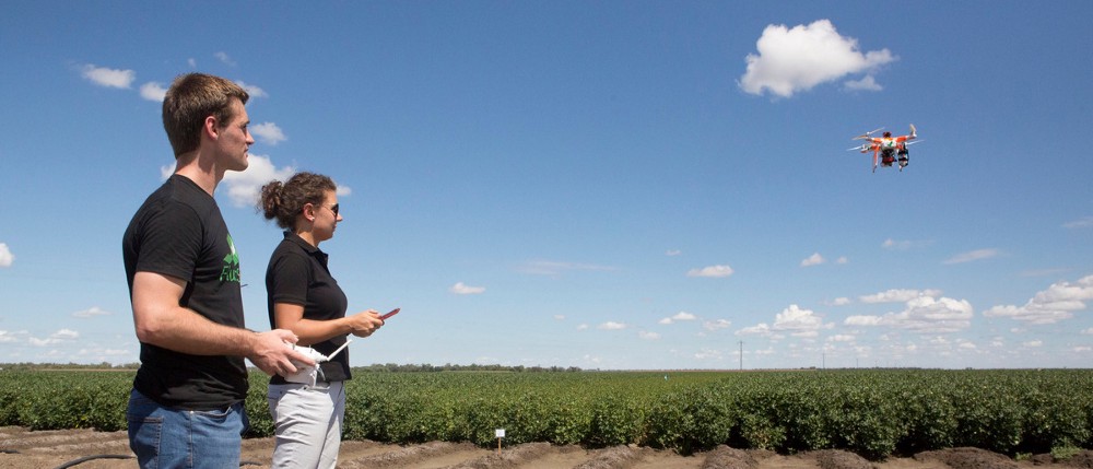 Equipa Flurosat a pilotar o MicaSense RedEdge